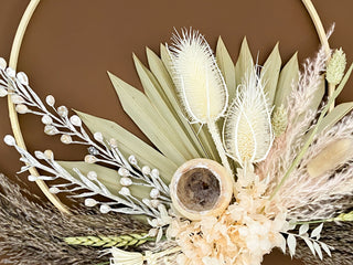 Neutral Dried Flowers Wreath
