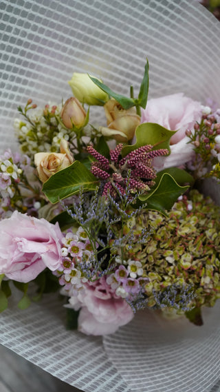 'Como La Flor'  Bouquet